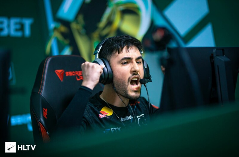 Saffee Fica Na Sele O De Melhores Jogadores Da Iem Dallas