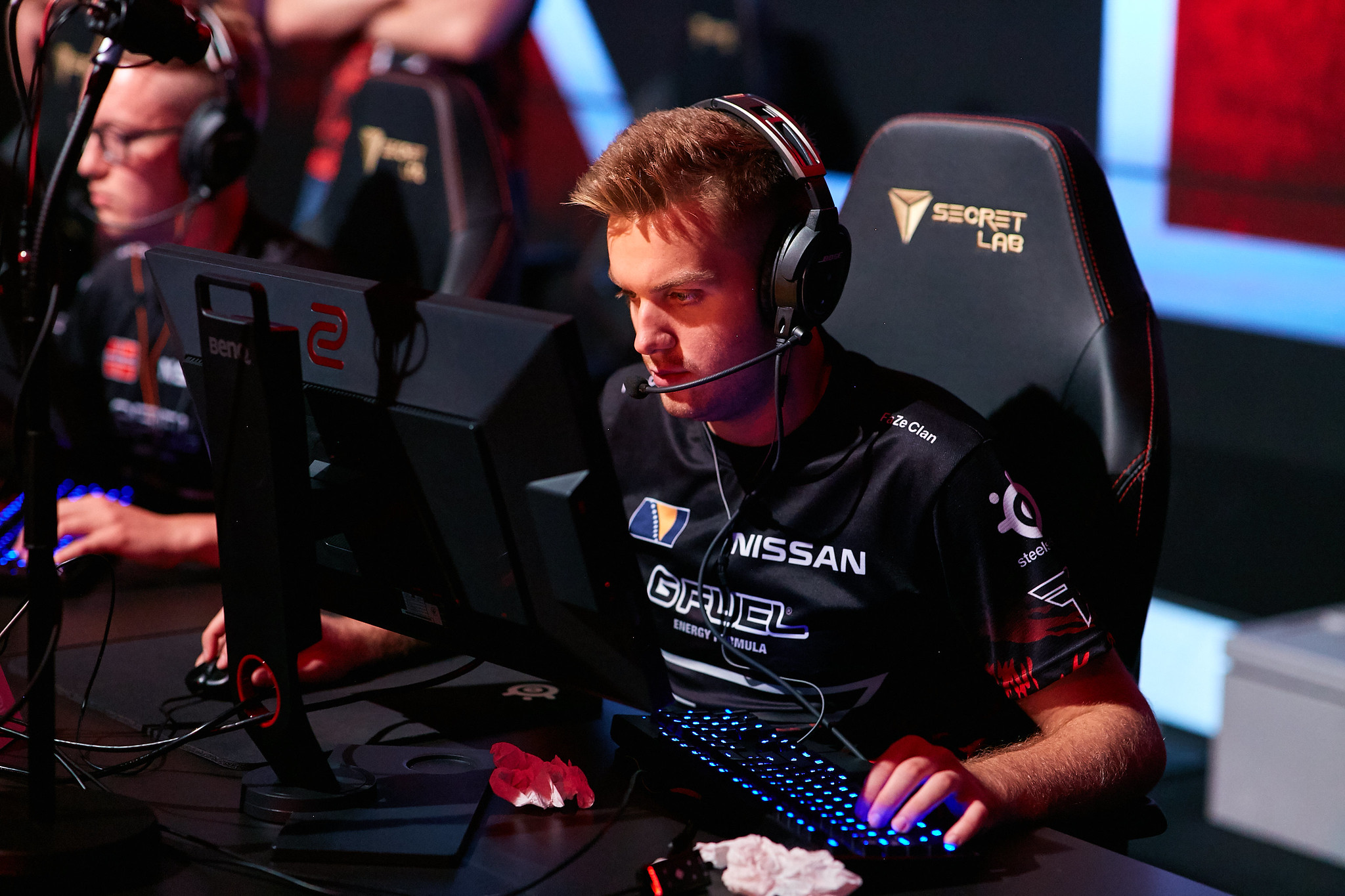 Apesar Do Susto FaZe Vence SAw Elimina Portugueses E Segue Viva Na 