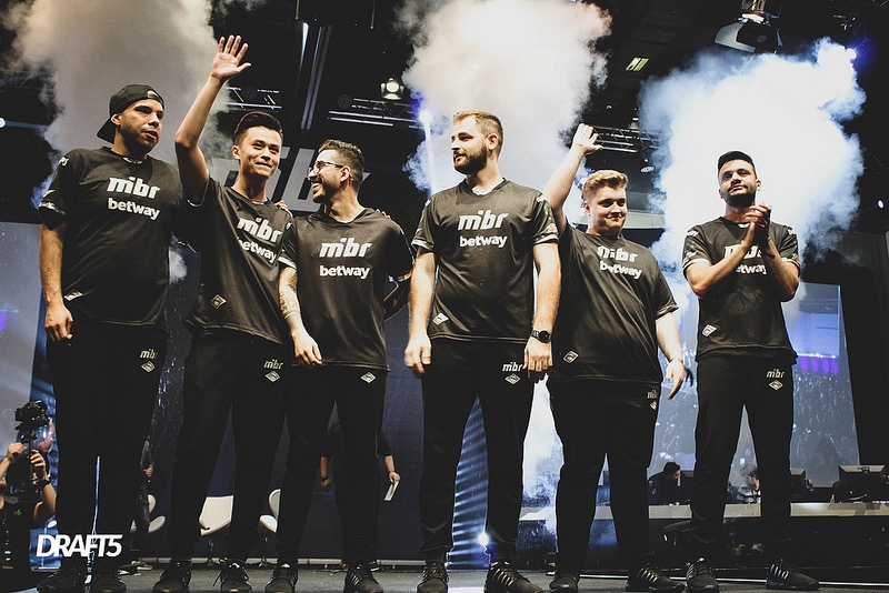 Assim foi a apresentação do primeiro elenco do MIBR no CS:GO | Foto: Lucas Spricigo/DRAFT5