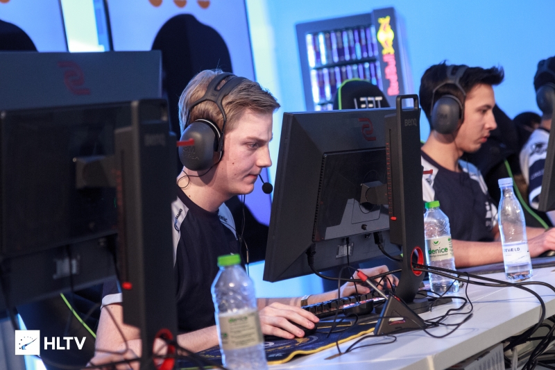 Rey Robiin Singularity utilizará robiin na ESL Pro League S10 das Américas ...