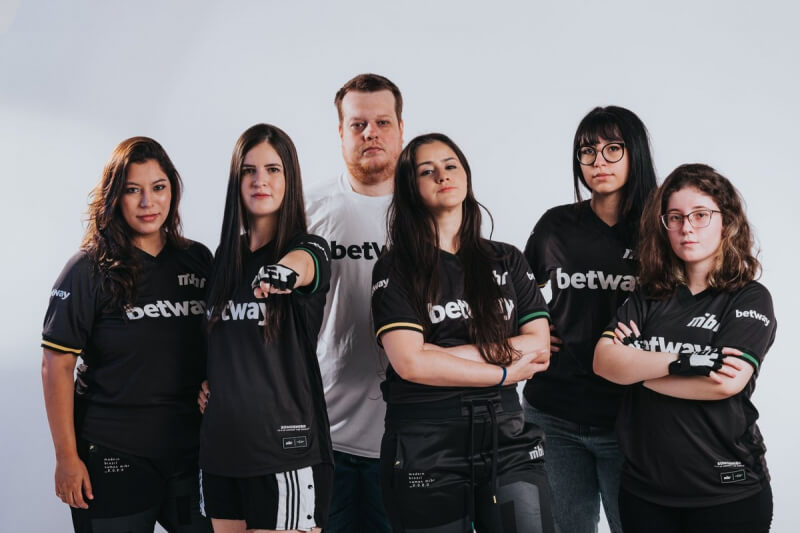 https://static.draft5.gg/news/2021/01/15123115/MIBR-Feminino.jpeg