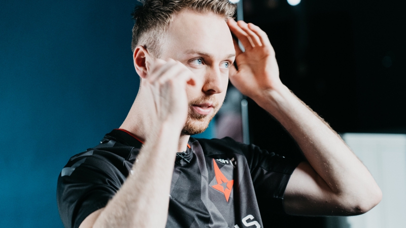 https://static.draft5.gg/news/2021/07/13143329/Astralis-gla1ve-IEM-Cologne-20213.jpg