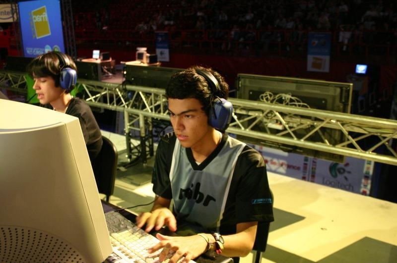 https://static.draft5.gg/news/2021/09/17112151/NAK-MIBR.jpg