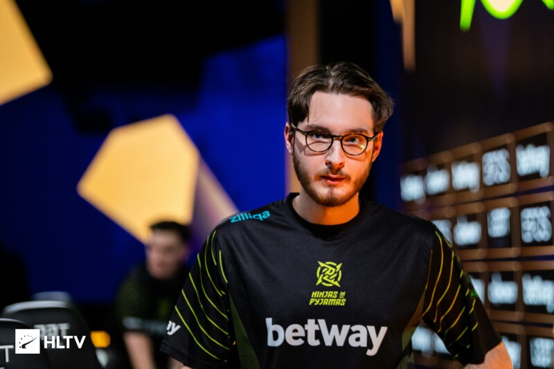 https://static.draft5.gg/news/2022/01/28135244/Ninjas-in-Pyjamas-hampus-BLAST-Premier-World-Final-2021.jpg
