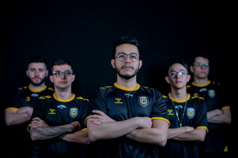 Case apresenta novo elenco com steelega e honda | DRAFT5 - Notícias e ...