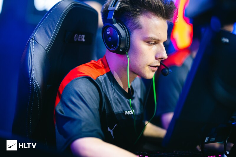 Se não fosse pelo Counter-Strike, frozen teria tentado carreira no League of Legends | Foto: Radosław Makuch/HLTV.org