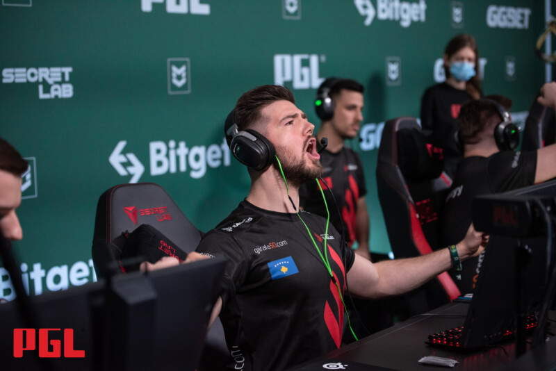https://static.draft5.gg/news/2022/08/24111751/Bad-News-Eagles-juanflatroo-PGL-Major-Antwerp-2022.jpg