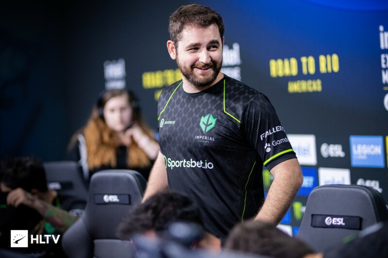 waveigl opinião polêmica coach fnx 