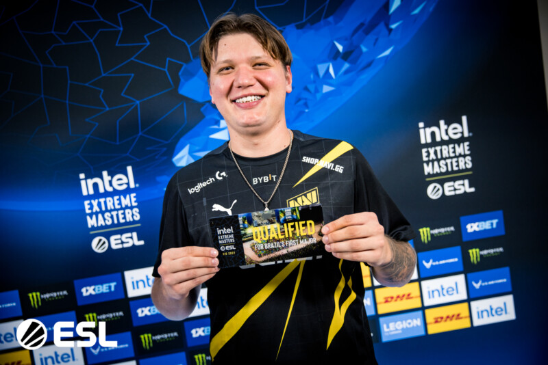 Com 25 anos, s1mple já é considerado por muitos como o melhor da história | Foto: Helena Kristiansson/ESL