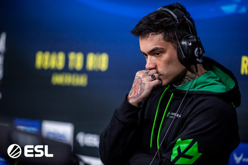 waveigl opinião polêmica coach fnx 