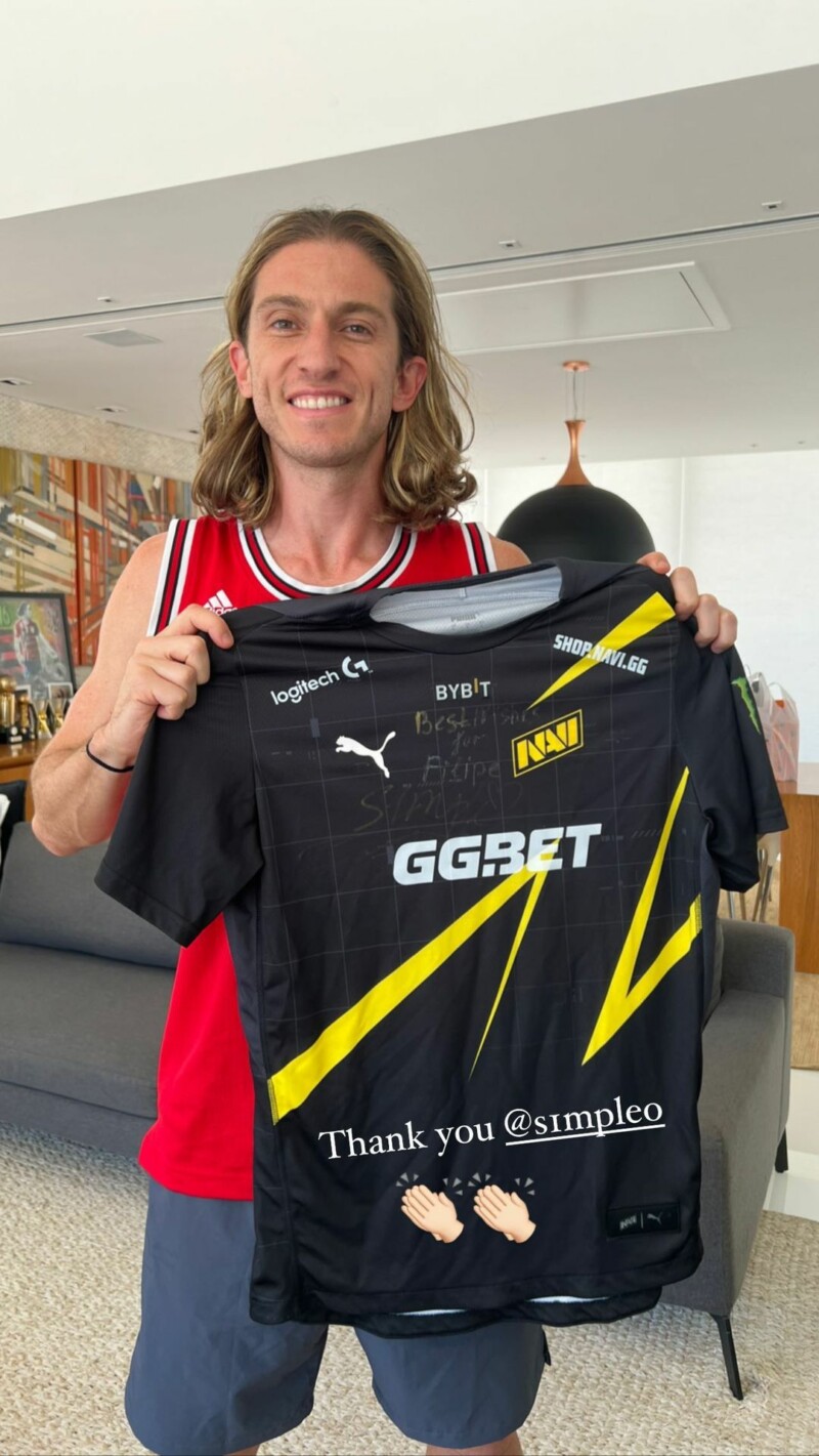 https://static.draft5.gg/news/2022/12/01113749/filipeluis_2983030291519042137.jpg