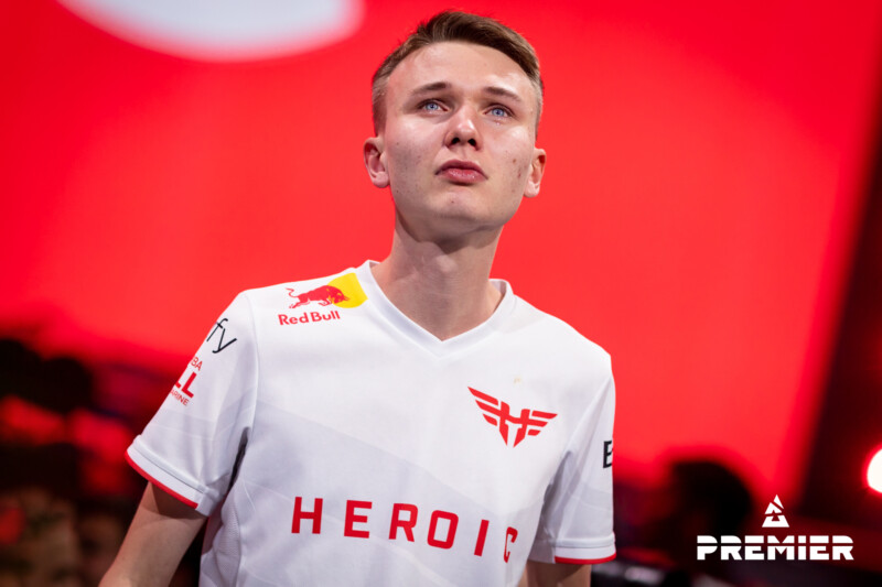 https://static.draft5.gg/news/2022/12/17165216/Heroic-stavn-BLAST-Premier-Fall-Finals-2022.jpg
