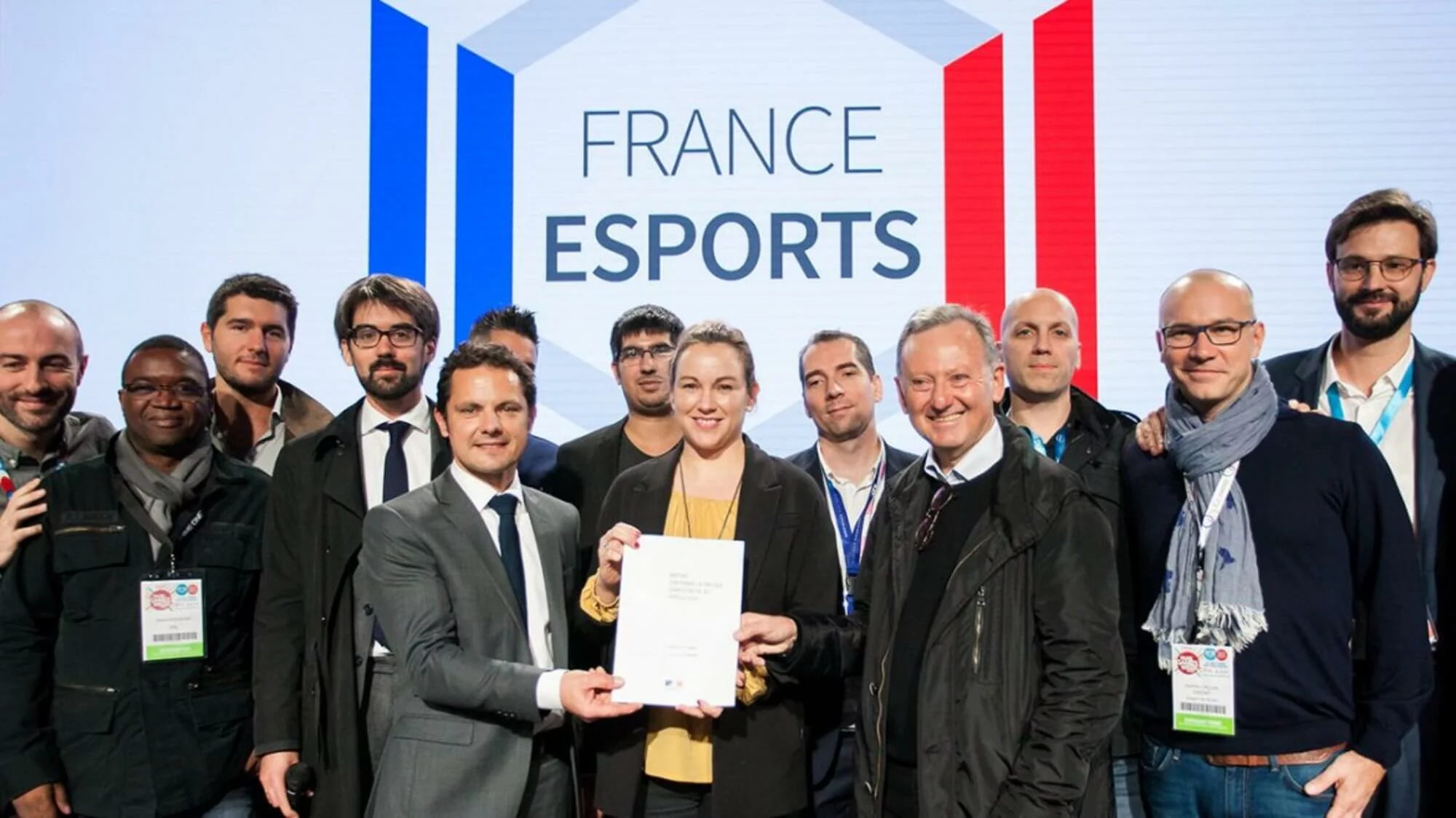 Evento de fundação da France Esports junto a parte de sua equipe inaugural | Fonte: france-esports.org