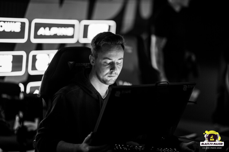 Astralis foi humilhada no mapa que marcou a estreia de cadiaN pelo clube | Foto: Michal Konkol/BLAST.tv