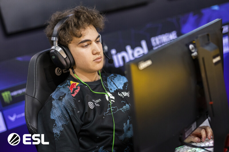 Robert 'Patsi' Isyanov's Counter-Strike Player Profile