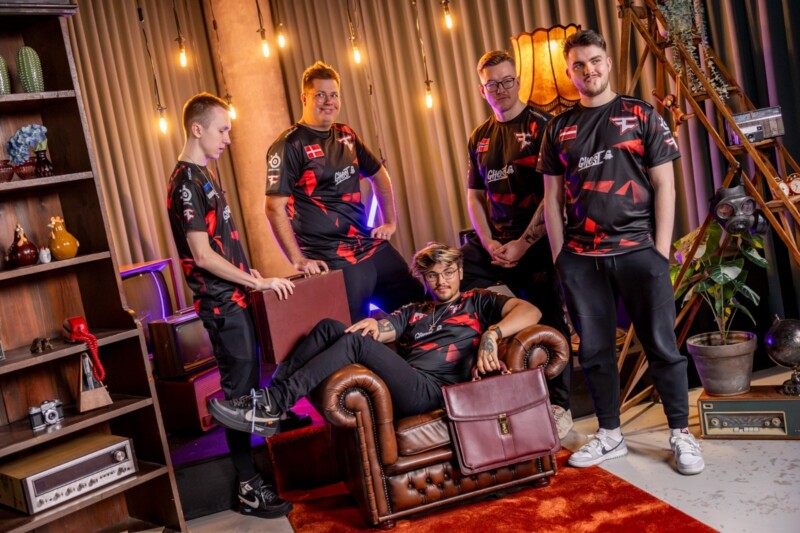 FaZe Clan não sabe o que é perder há mais de um mês | Foto: Divulgação/BLAST Premier