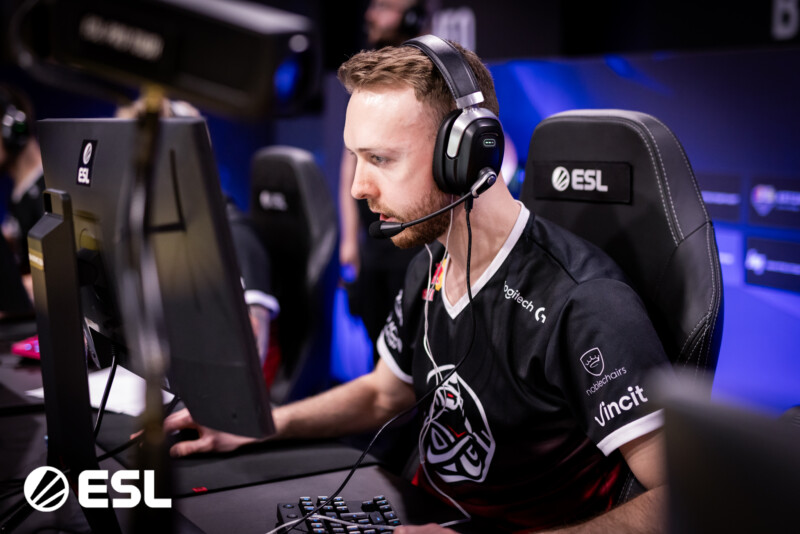 gla1ve aplicou a impiedosa "lei do ex" contra a Astralis | Foto: Adam Lakomy/ESL