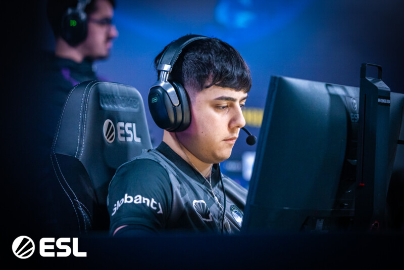 https://static.draft5.gg/news/2024/04/11134346/9z-HUASOPEEK-IEM-Chengdu-2024.jpg