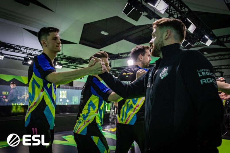 Natus Vincere vem sendo a grande algoz da G2 | Foto: Enos Ku/ESL