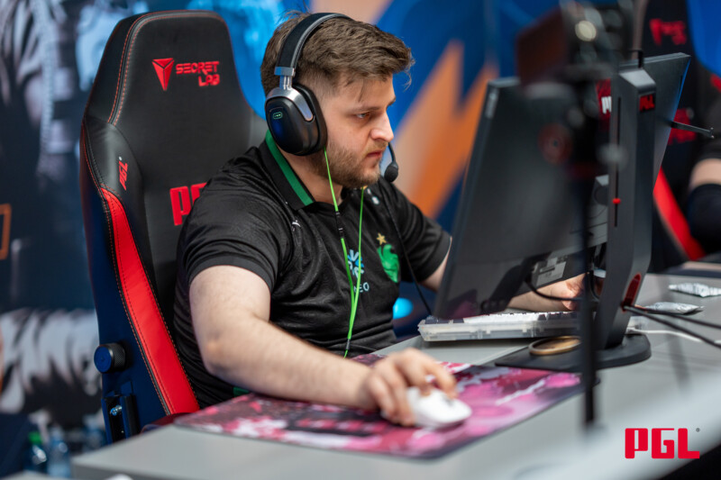 https://static.draft5.gg/news/2025/04/06112917/Falcons-degster-PGL-Bucharest-2025.jpg