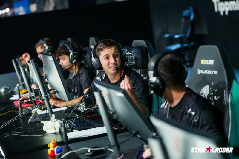 https://static.draft5.gg/news/2025/11/30120950/Imperial-VINI-StarLadder-Budapest-Major-2025-3.jpg