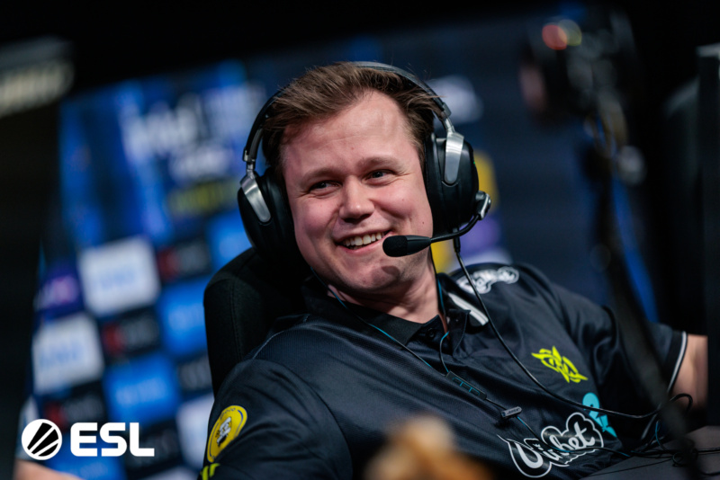 https://static.draft5.gg/news/2026/01/29163203/Ninjas-in-Pyjamas-Snappi-IEM-Krakow-2026.jpg