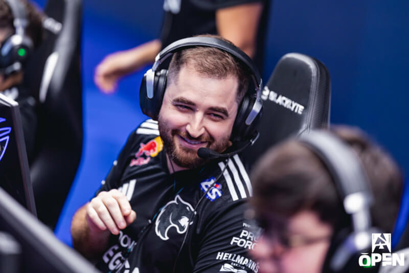 https://static.draft5.gg/news/2026/09/04151223/FURIA-FalleN-BLAST-Open-Porto-2026-6.jpg