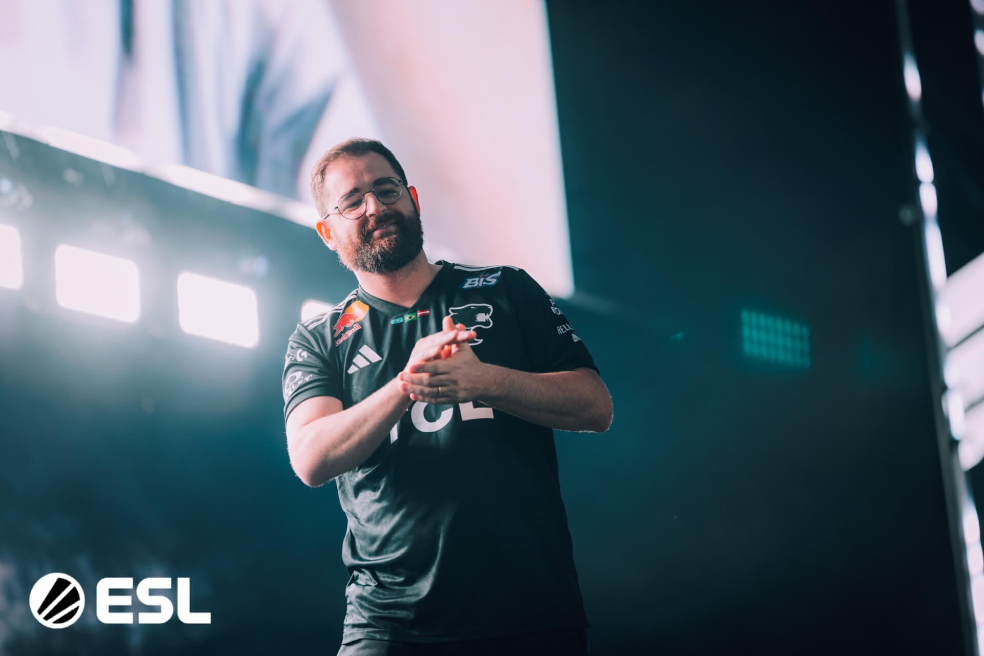 https://static.draft5.gg/news/2026/10/12135524/FURIA-FalleN-ESL-Pro-League-S24-6.jpg